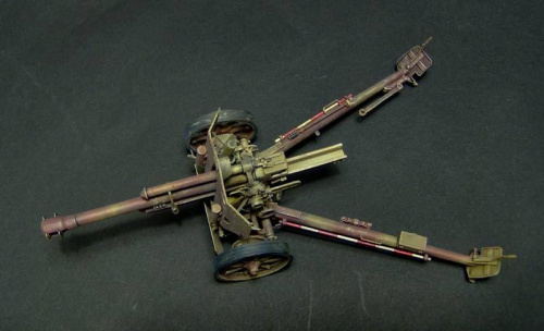 German howitzer LeFH 18/40 1/35 scale Aries Gulumik