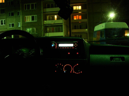 Celina by night :) prawie skończona zmiana podświetlenia - jeszcze tylko licznik + białe zegary :) #VWPoloCelina
