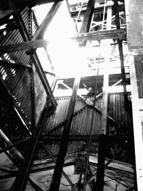 kopalnia skansen - Zabrze #kopalnia #skansen #zabrze #industrialne #przemysł #maszyny #artystyczne
