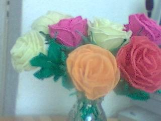 róże z bibuły