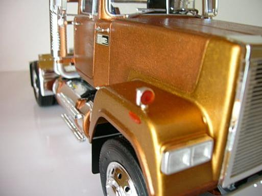 Mack Super Liner