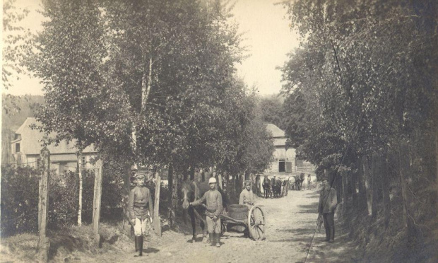 Zdjęcia udostępnione przez Leszka Wojciechowskiego s. Wiktora- nauczyciela ogrodnictwa w szkole na Brzozowej w latach 1913-1914 #Sobieszyn #Brzozowa