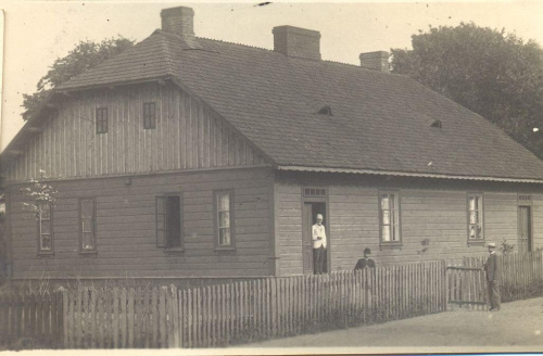 Zdjęcia udostępnione przez Leszka Wojciechowskiego syna Wiktora- nauczyciela ogrodnictwa w szkole na Brzozowej w latach 1913-1914 #Sobieszyn #Brzozowa #WiktorWojciechowski #LeszekWojciechowski