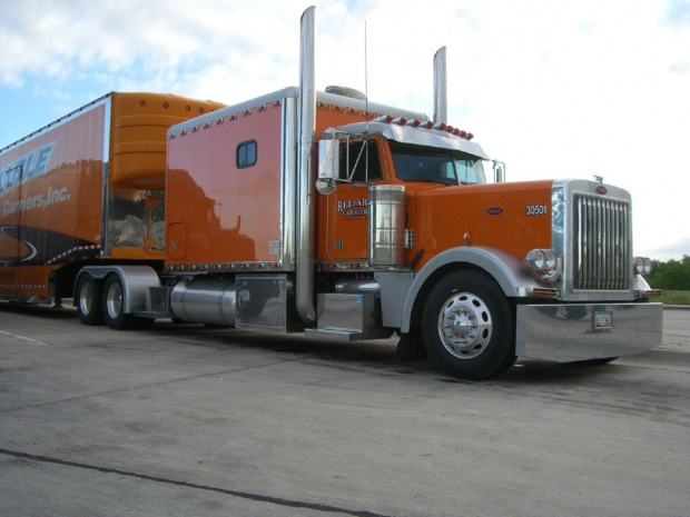 Peterbilt 379