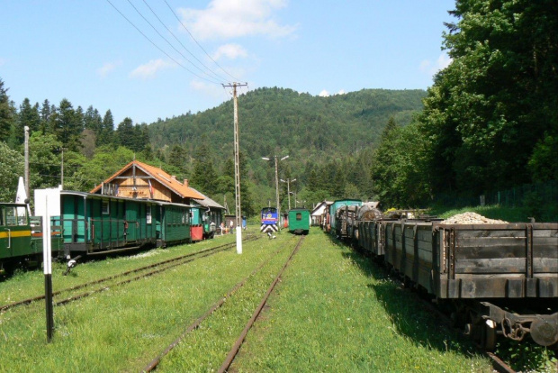 Fotki z kolejki - strzał nr 1 - Stacja poczatkowa Cisna - Majdan.