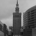 Widok na Pałac z ul. Złotej