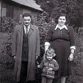 1953rok.Kazik Jozia i malenka Halinka. #RodzinnyAlbum