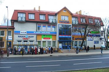 Na ulicy Piłsudskiego #Puławy #sklep #sklepy #przystanek