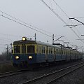EN71-08 przelatuje pzrez Sosnowiec Jęzor
15-02-2007 #kolej #PKP