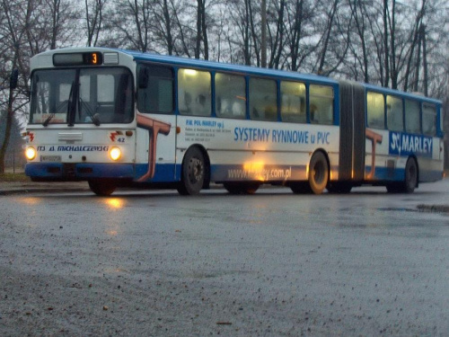 Mój ulubiony autobus na linii 3. Niedługo pojedzie do zajezdni aby na drugi dzien pojawić się znowu na szczytowej 3 :) #MPKRadom