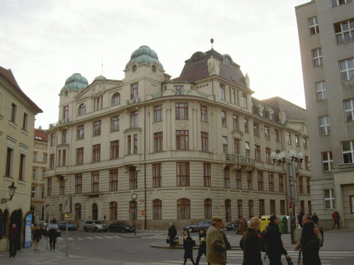 Skrzyżowanie w pobliżu Muzeum Franza Kafki #Praga