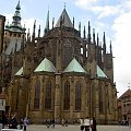 Katedra św. Wita - robiła niesamowite wrazenie jakiejś twierdzy od tej strony ;) #Praga