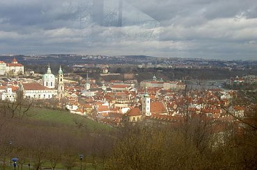 Kolejne foto miasta z kolejki linowej #Praga