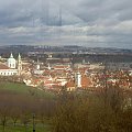 Kolejne foto miasta z kolejki linowej #Praga