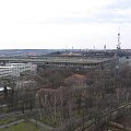 Zdjęcie kolegi- widok z Punktu widokowego na wzgórzu Petrin. Stadion Strahov, zaraz obok kampusu #Praga