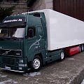 Italeri Volvo FH12 420 Globetrotter XL & Schmitz Reefer Trailer (95% done)