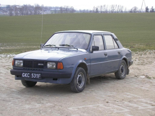 Skoda 105 GL