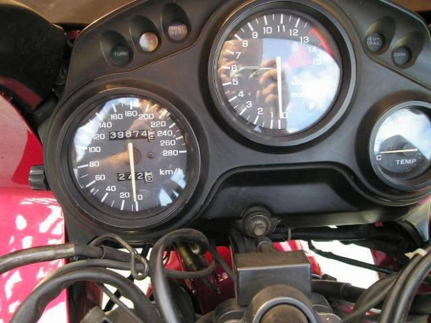 CBR 600-taju